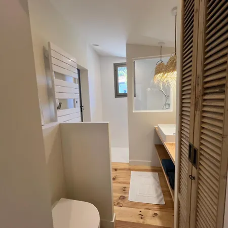 Luxe Et Charme - L'alcove - A Pieds - Meuble De Tourisme 4 Etoiles -