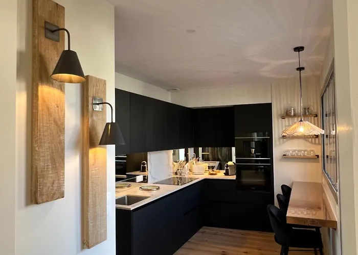 Luxe Et Charme - L'alcove - A Pieds - Meuble De Tourisme 4 Etoiles - *