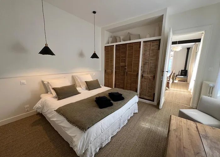 Luxe Et Charme - L'alcove - A Pieds - Meuble De Tourisme 4 Etoiles - 펜션